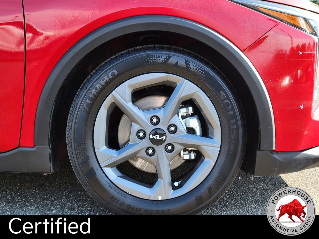 Used 2025 Kia K4 LXS image 11