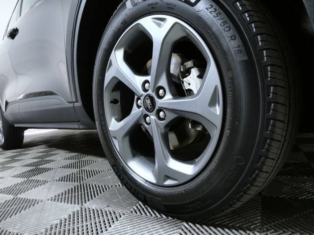 Certified 2025 Ford Escape ST-Line AWD/4WD image 2