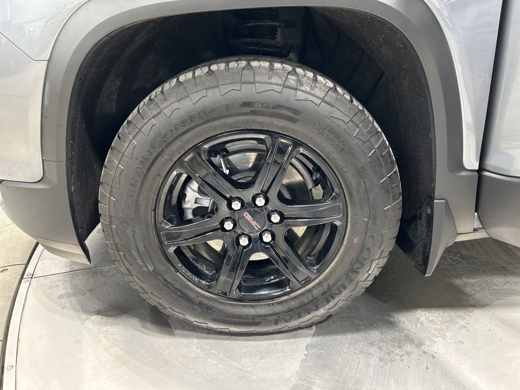 Used 2022 GMC Acadia AT4 w/ Trailering Package image 31