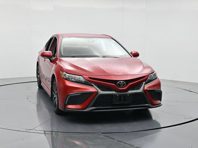 Used 2024 Toyota Camry SE w/ Convenience Package FWD image 4