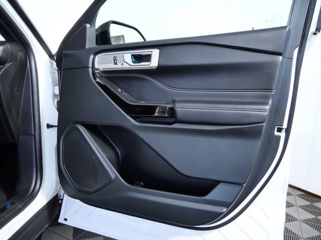 Certified 2023 Ford Explorer ST AWD/4WD image 9