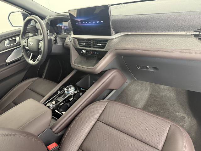 Certified 2026 Ford Explorer Platinum AWD/4WD image 11