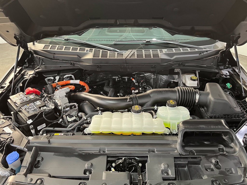 Certified 2025 Ford F150 Lariat AWD/4WD image 7