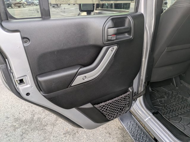 Used 2017 Jeep Wrangler Unlimited Sahara w/ Connectivity Group image 22