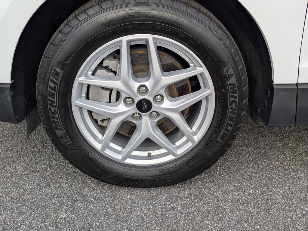 Certified 2024 Ford Edge SEL image 32