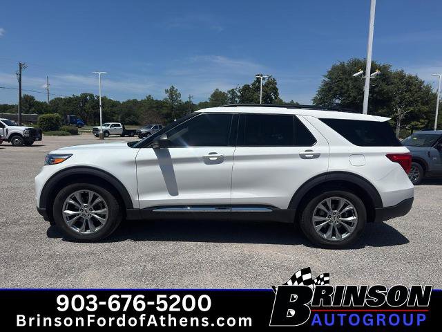 Certified 2023 Ford Explorer XLT w/ Equipment Group 202A RWD image 8