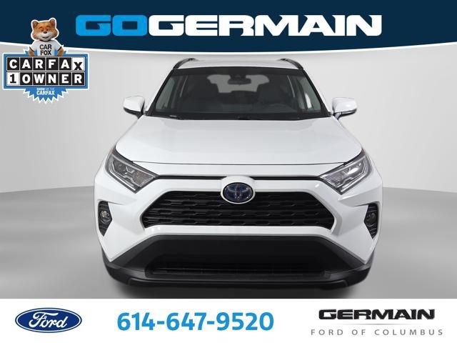 Used 2021 Toyota RAV4 XLE AWD/4WD image 3