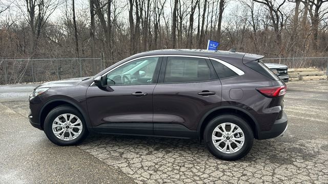 Certified 2023 Ford Escape Active w/ Tech Pack #2 image 2