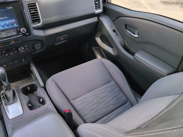 Used 2023 Nissan Frontier SV w/ SV Convenience Package RWD image 17