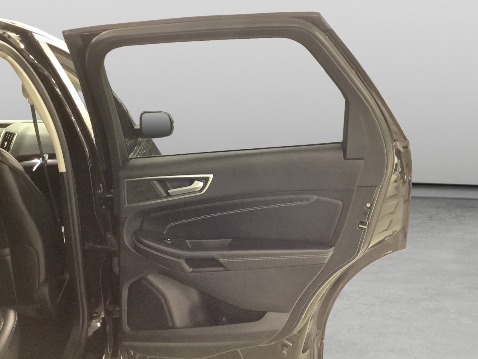 Certified 2023 Ford Edge Titanium AWD/4WD image 21