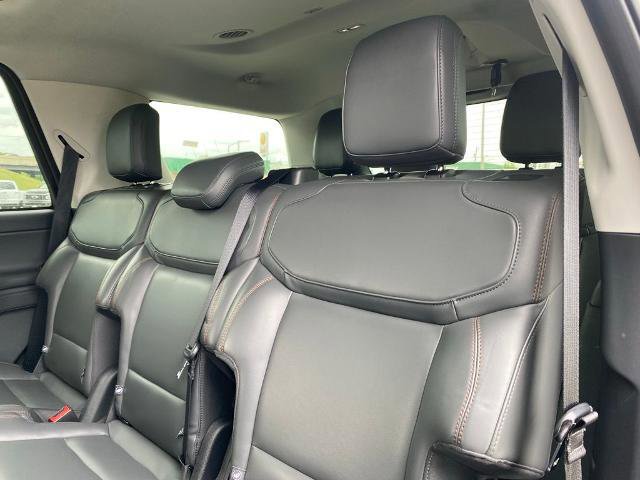 Certified 2025 Ford Expedition Active image 30