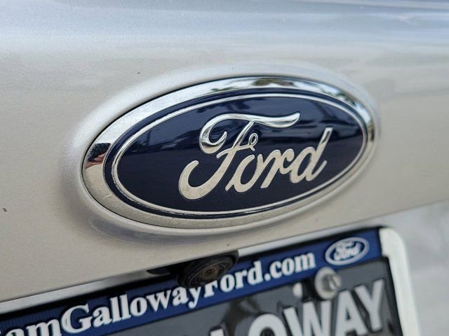 Certified 2017 Ford Escape Titanium image 11