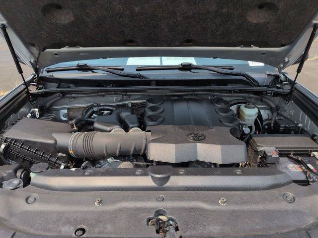 Used 2021 Toyota 4Runner SR5 RWD image 32