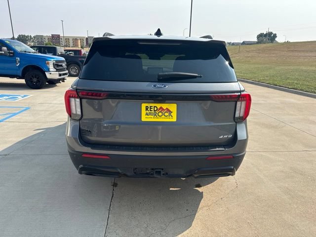 Certified 2025 Ford Explorer ST-Line AWD/4WD image 9