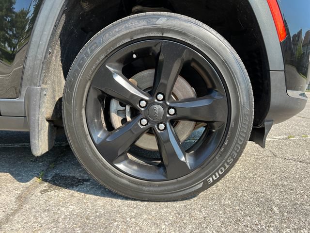 Used 2021 Jeep Grand Cherokee L Limited w/ MOPAR Finishing Package AWD/4WD image 13