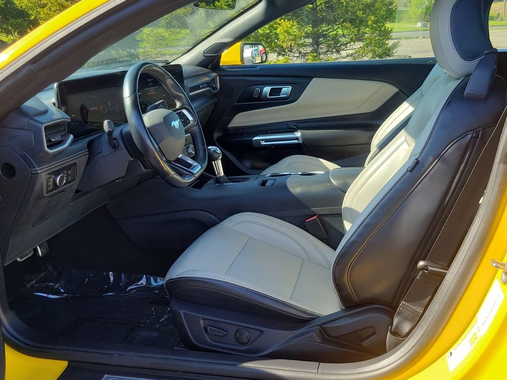 Certified 2024 Ford Mustang Premium RWD image 8