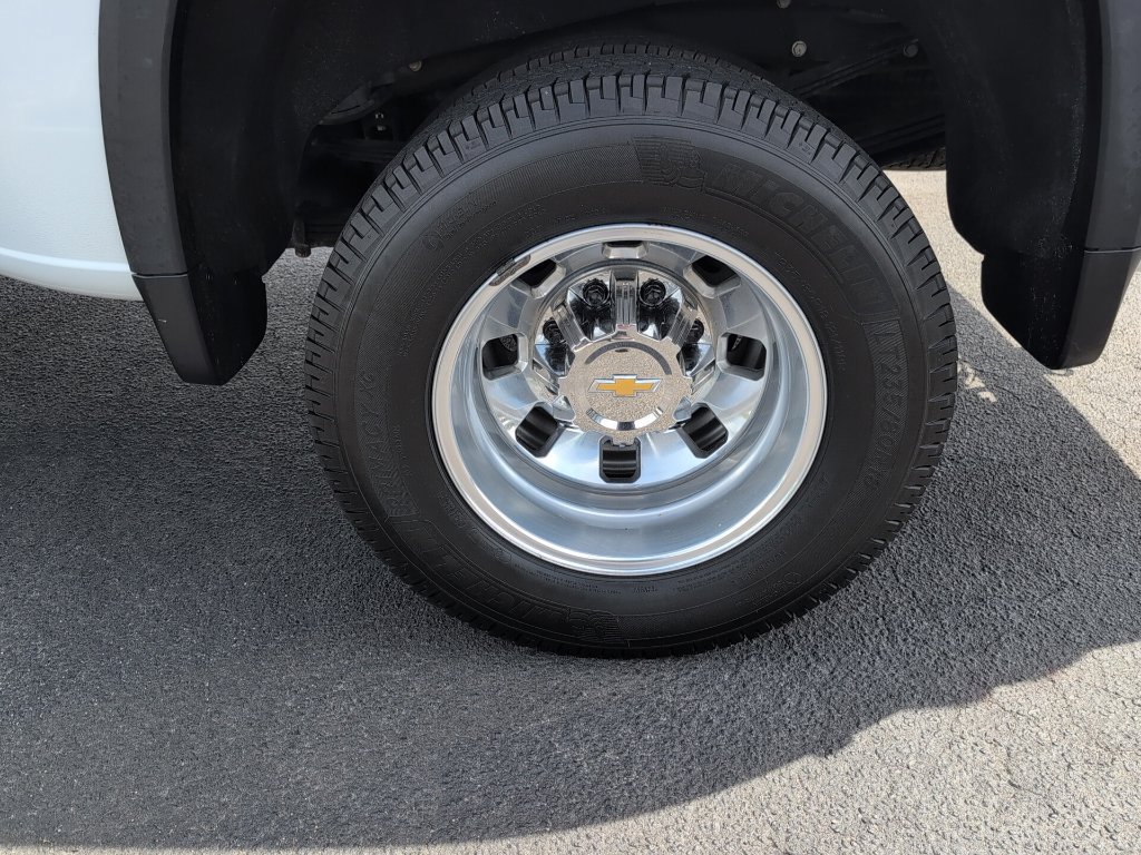Used 2024 Chevrolet Silverado 3500 LTZ w/ LTZ Plus Package AWD/4WD image 13