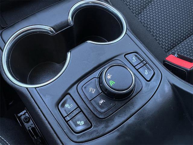 Used 2022 GMC Terrain SLE w/ Driver Convenience Package image 26