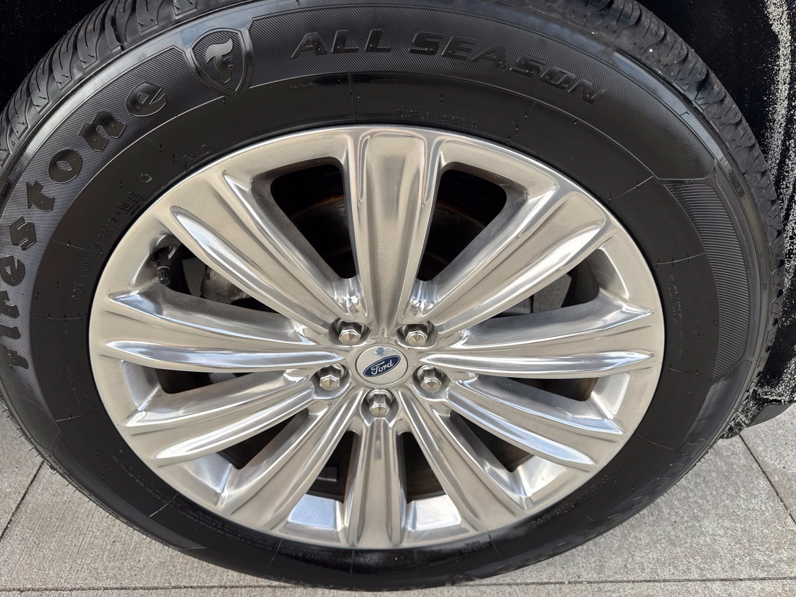 Certified 2024 Ford Explorer Limited w/ Limited Technology Package AWD/4WD image 22