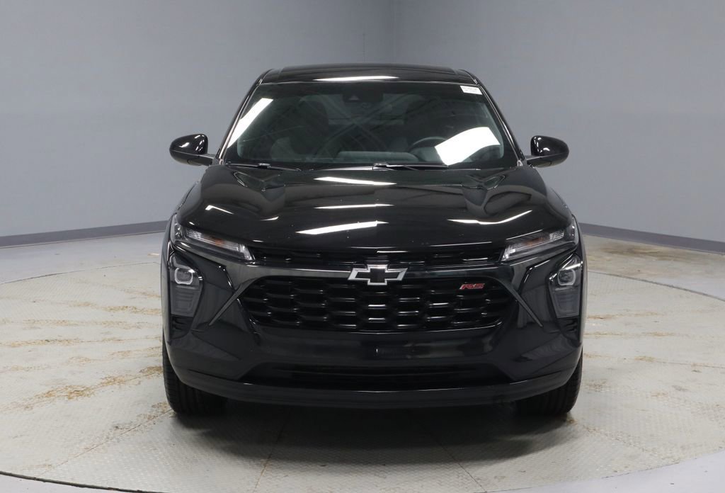 Used 2024 Chevrolet Trax RS w/ Driver Confidence Package image 8