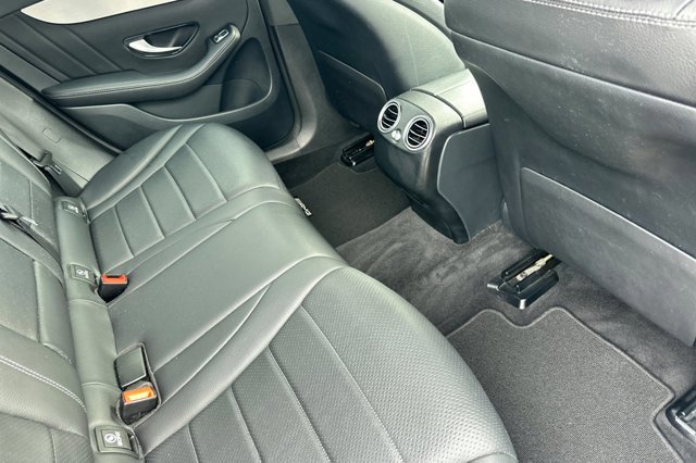 Used 2019 Mercedes-Benz GLC 300 image 18