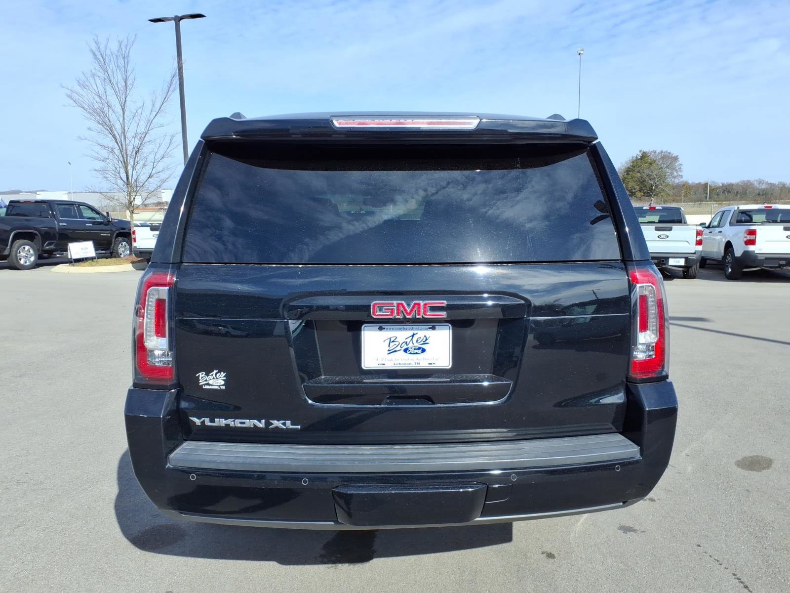 Used 2019 GMC Yukon XL SLT image 4