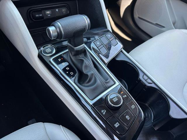Used 2025 Kia Sportage EX FWD image 25