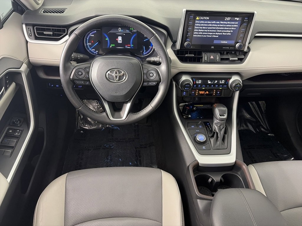 Used 2020 Toyota RAV4 Limited image 14