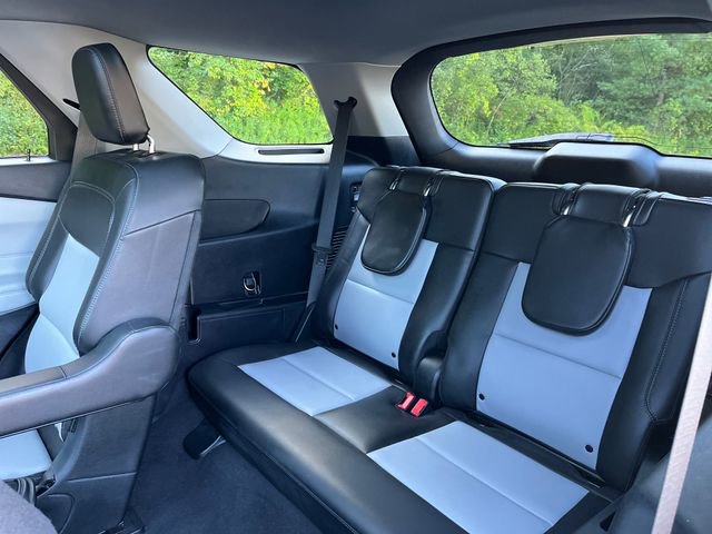 Certified 2022 Ford Explorer XLT w/ Equipment Group 202A image 17