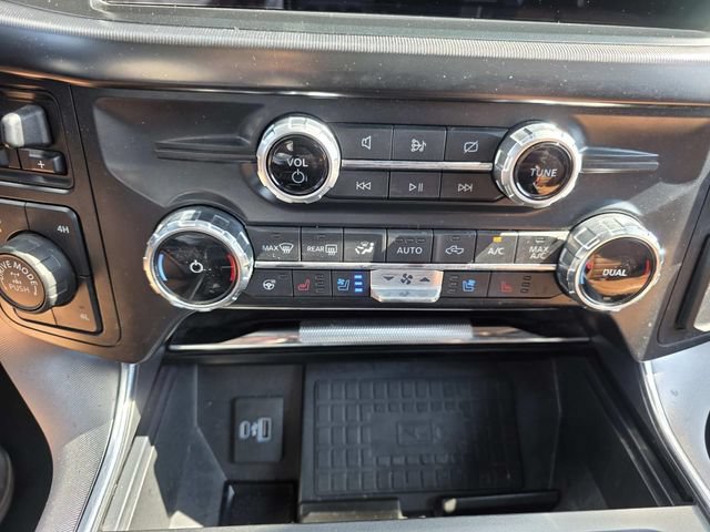 Certified 2022 Ford F150 Platinum w/ Equipment Group 701A High AWD/4WD image 17