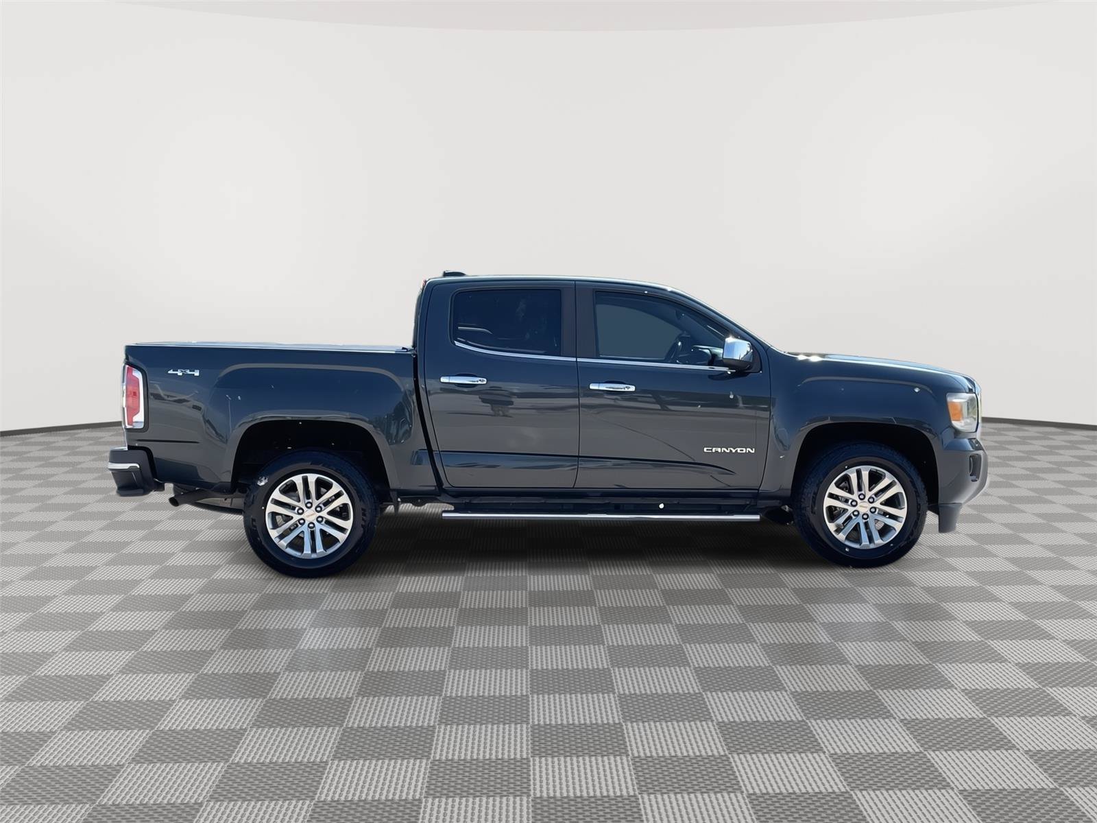 Used 2018 GMC Canyon SLT w/ Driver Alert Package AWD/4WD image 6
