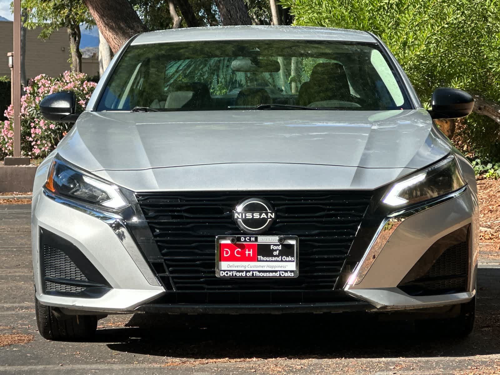 Used 2024 Nissan Altima 2.5 SV FWD image 10