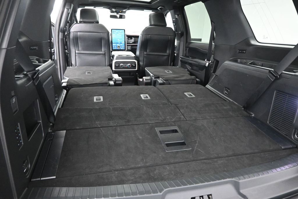 Certified 2023 Ford Expedition Limited AWD/4WD image 11