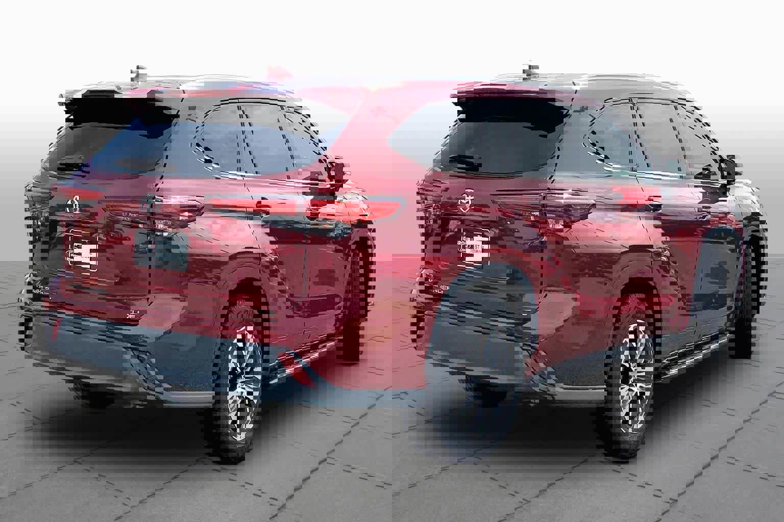 Used 2021 Toyota Highlander XLE FWD image 13