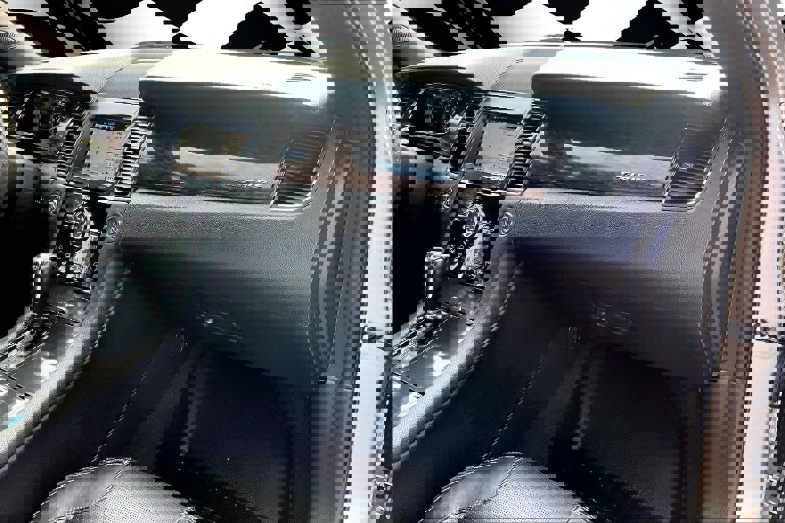 Certified 2017 Ford Taurus Limited image 16