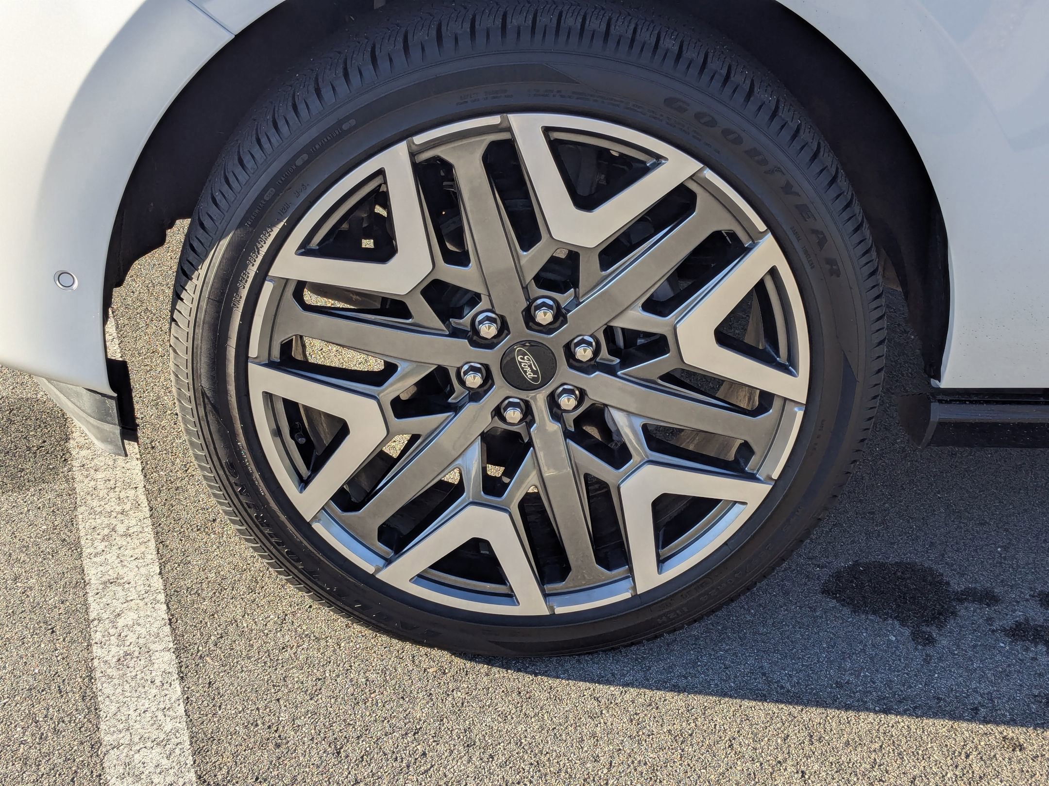 Certified 2025 Ford Expedition Platinum w/ Platinum Ultimate Package image 10