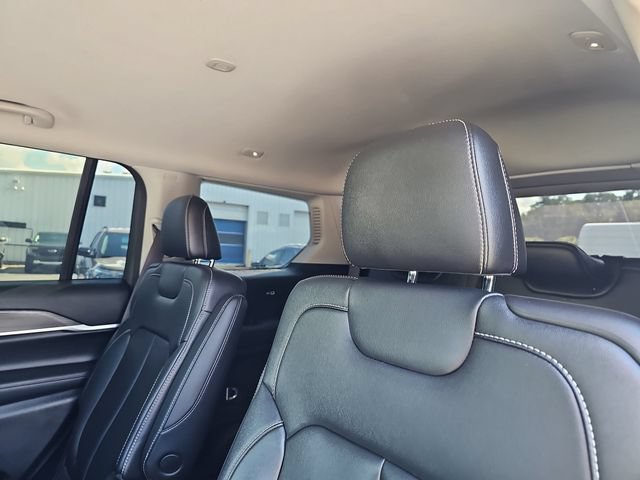 Used 2023 Jeep Grand Cherokee L Limited RWD image 16