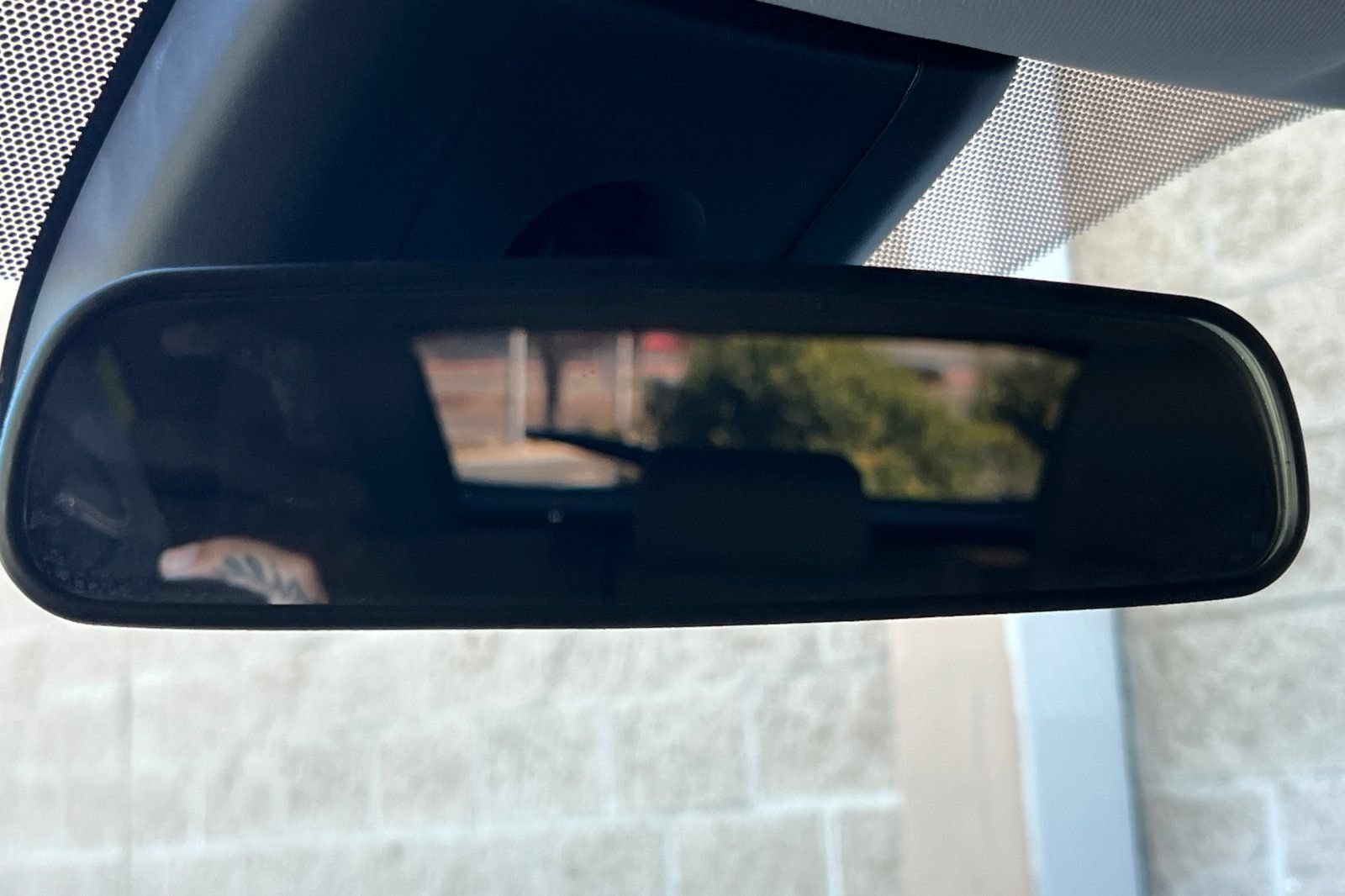 Used 2022 Toyota Highlander LE FWD image 26