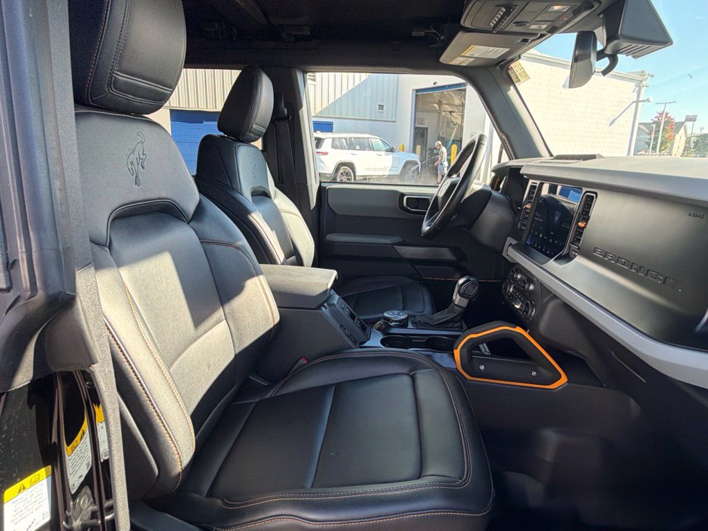 Certified 2023 Ford Bronco Badlands w/ Sasquatch Package AWD/4WD image 43