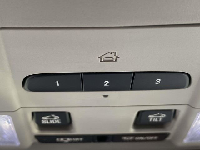 Used 2021 Buick Enclave Avenir w/ Avenir Technology Package image 36