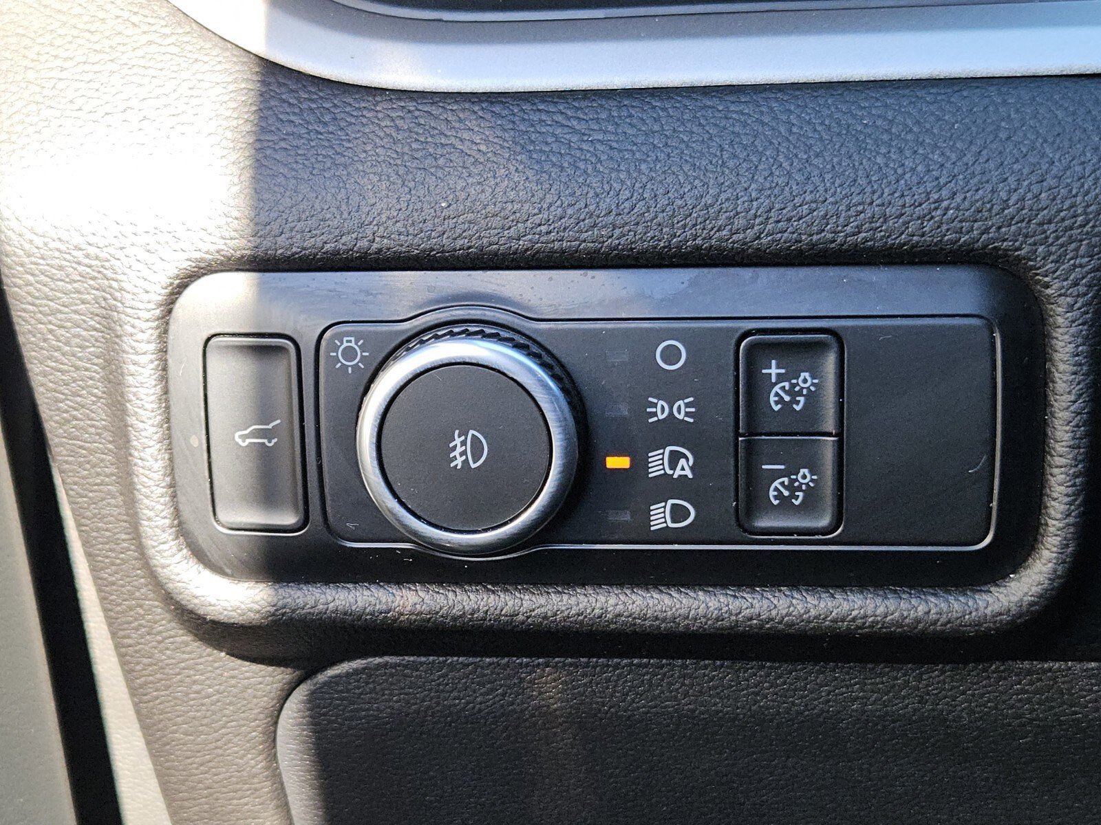 Certified 2023 Ford Explorer XLT w/ Equipment Group 202A image 24