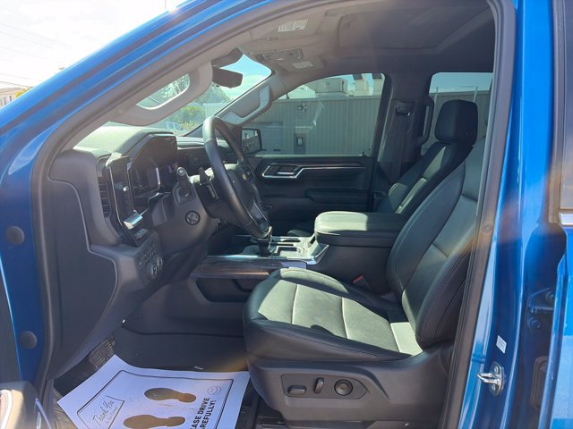 Used 2023 Chevrolet Silverado 1500 LTZ w/ LTZ Premium Package AWD/4WD image 10