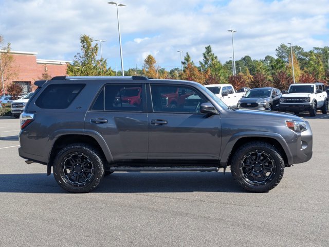 Used 2019 Toyota 4Runner SR5 image 3