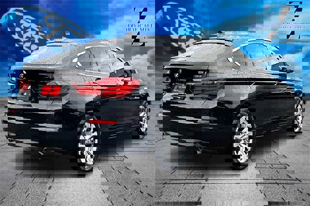 Used 2017 BMW 535i Gran Turismo image 4