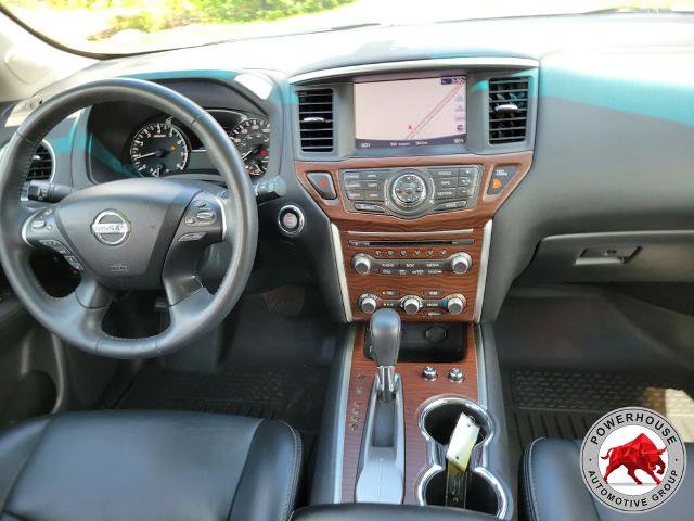 Used 2017 Nissan Pathfinder Platinum FWD image 21