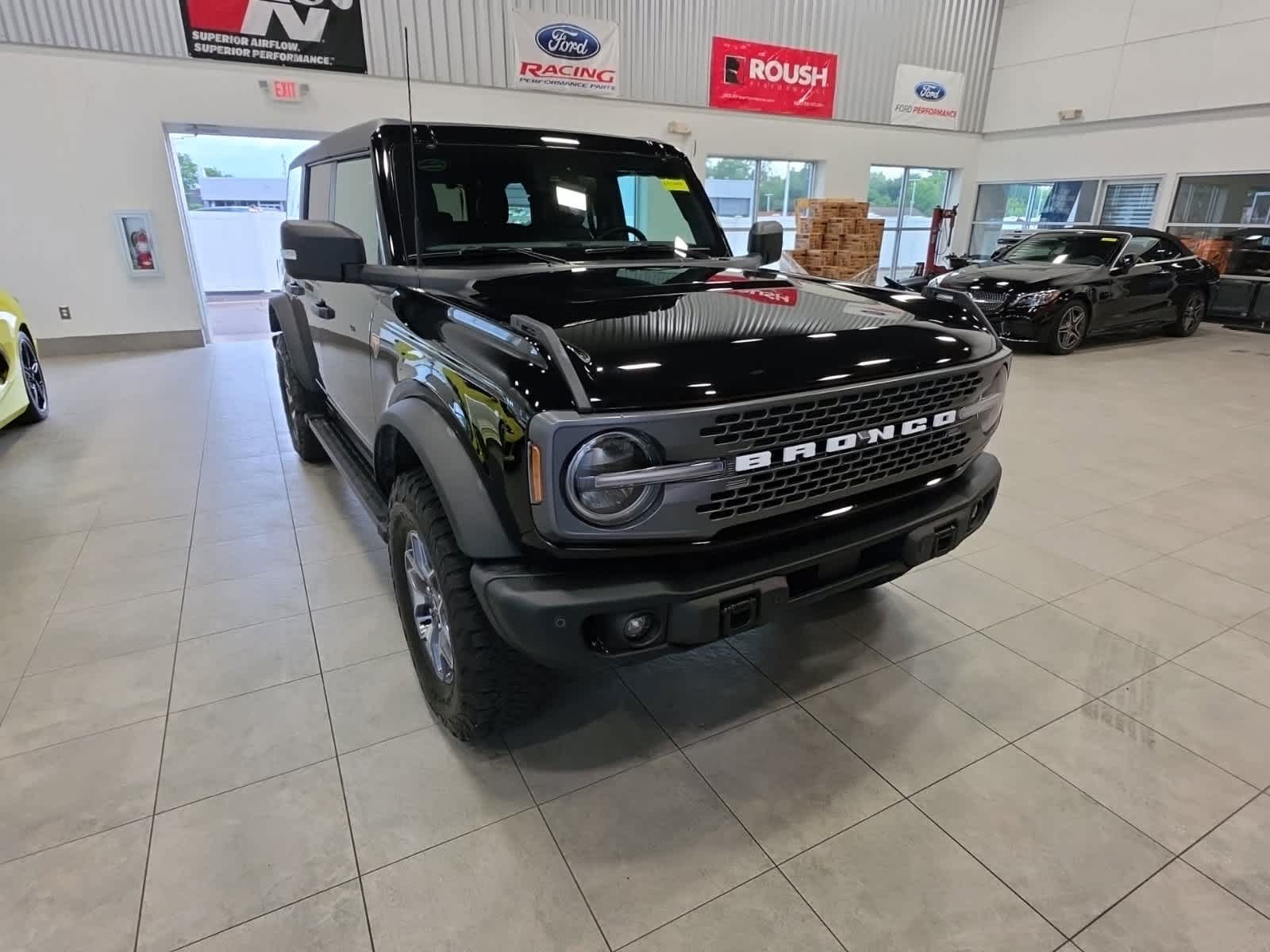 Certified 2023 Ford Bronco Badlands AWD/4WD image 4