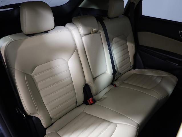 Certified 2024 Ford Edge SEL w/ Convenience Package AWD/4WD image 10