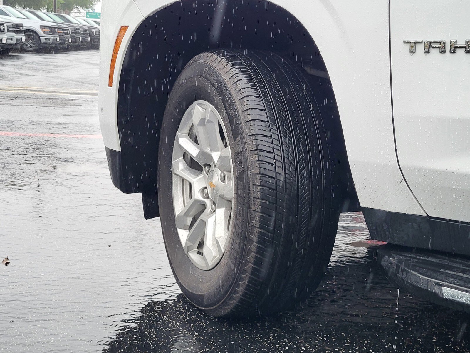 Used 2025 Chevrolet Tahoe LT image 34