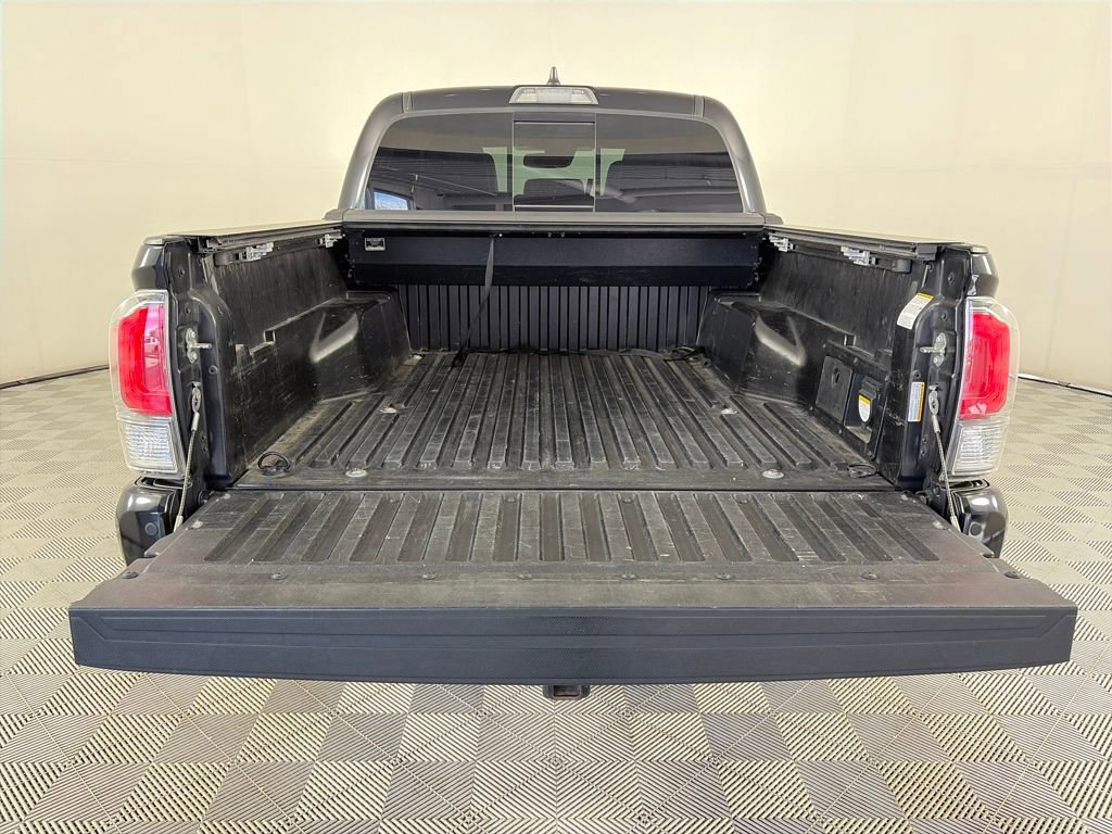 Used 2020 Toyota Tacoma TRD Off-Road w/ TRD Premium Off Road Package image 25