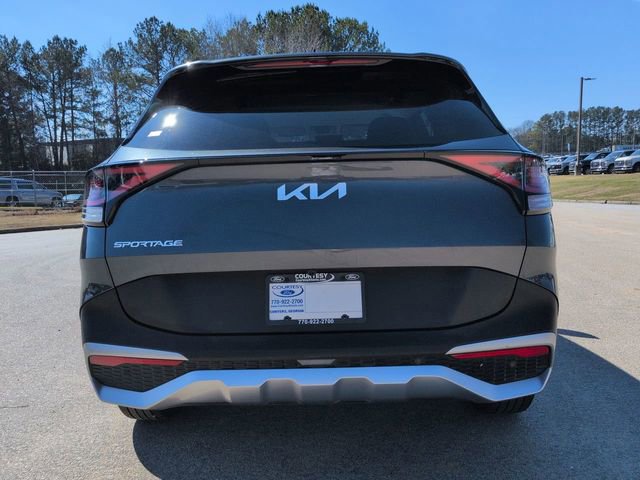 Used 2025 Kia Sportage LX image 3